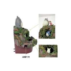 Diorama Totoro & Mei Jouent Dans La Rivière - Mon Voisin Totoro