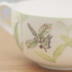 Tasse à soupe Totoro sur une feuille - Mon Voisin Totoro