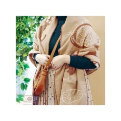 Étole Beige Jiji - Kiki la petite sorcière