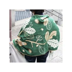Étole vert foncé Feuilles de chêne - Mon Voisin Totoro